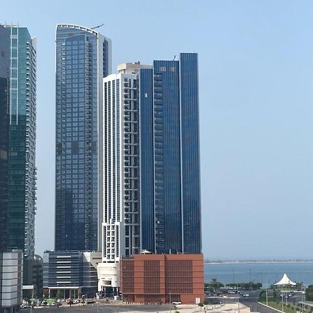 Sharing Motel Rooms Abu Dhabi Eksteriør billede