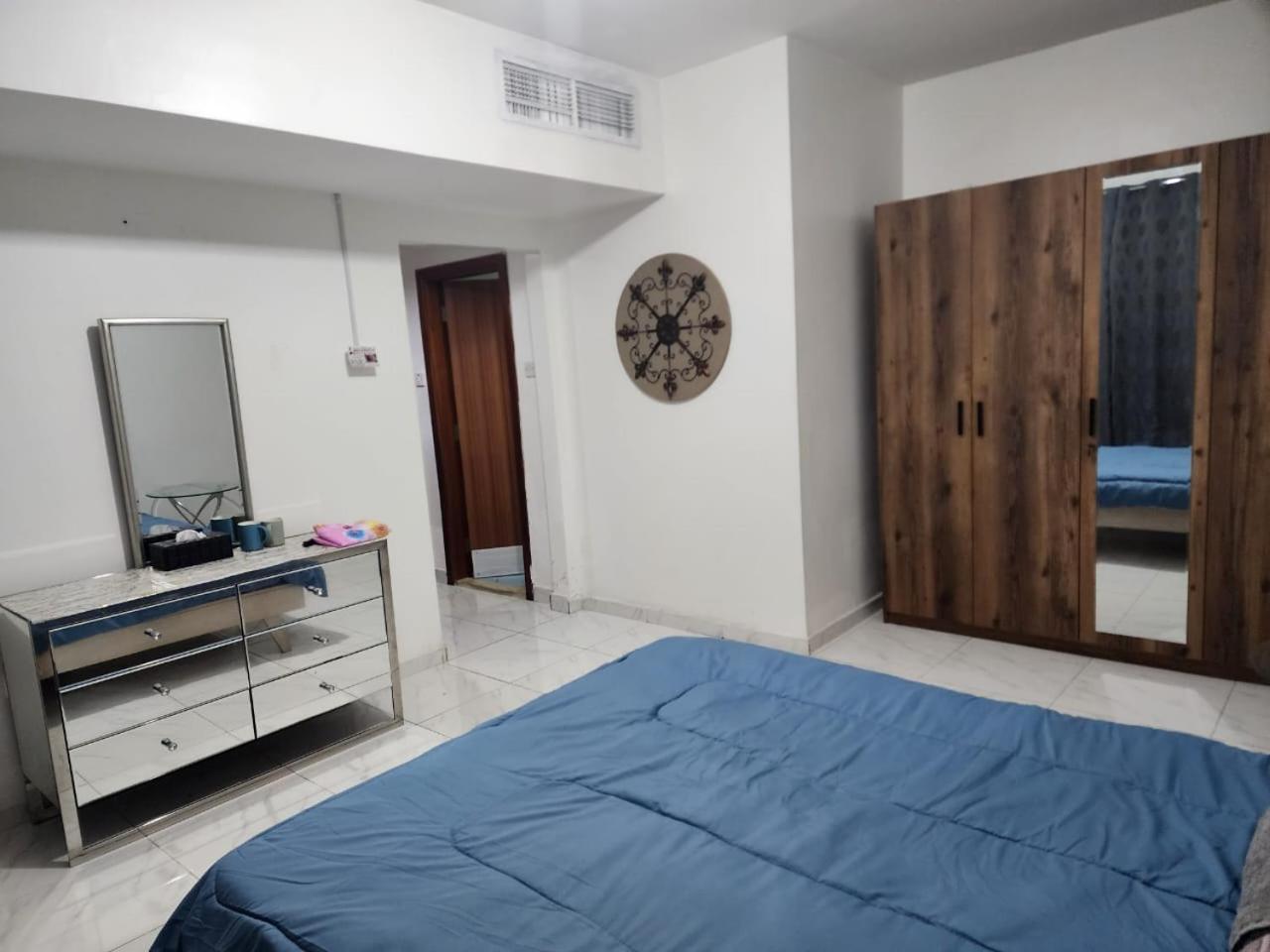 Sharing Motel Rooms Abu Dhabi Eksteriør billede